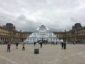 Bâche évènementielle louvre