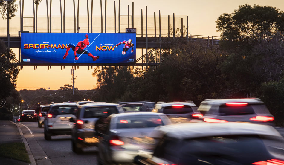 Display LED on railway