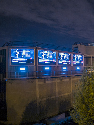 grand panneau lumineux