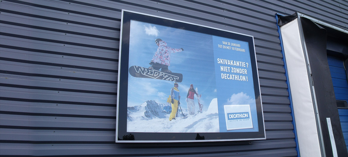 Panneau publicitaire Panneau d'affichage Déroulants Prismaflex — free download