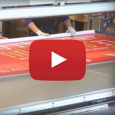 préparation et assemblage affiche publicitaire